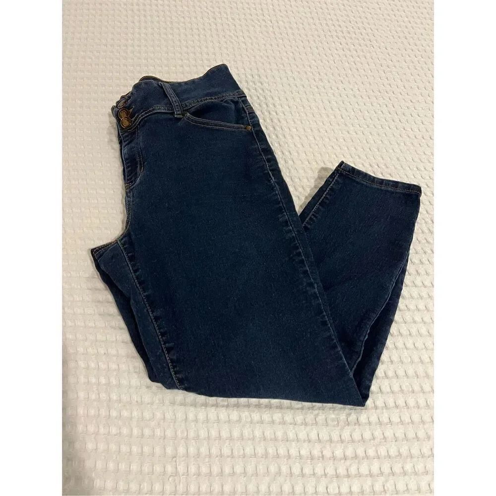 D. Jeans size dark blue size 10